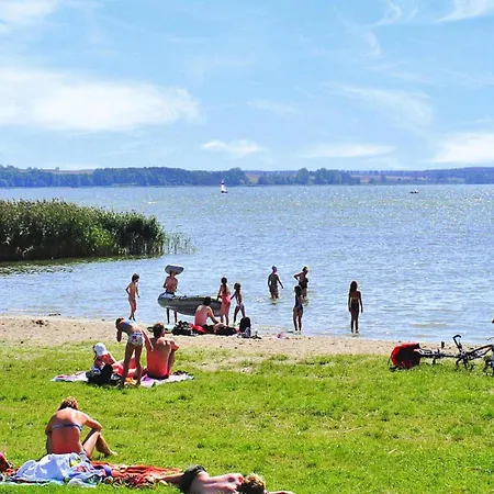 At The Kummerower In בית נופש