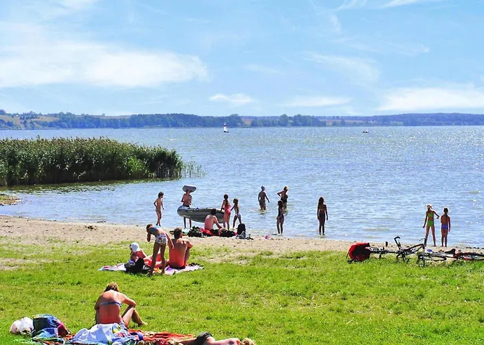 At The Kummerower In Tatil Evi